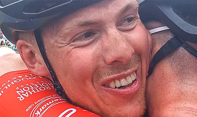 Tom Martin wins Stage 4.